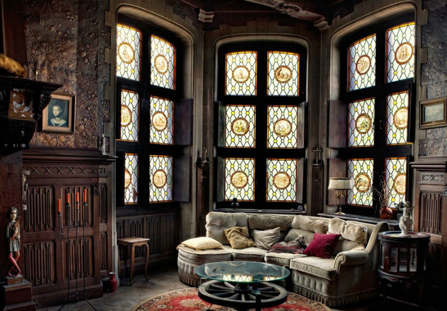 окна в готическом стиле 