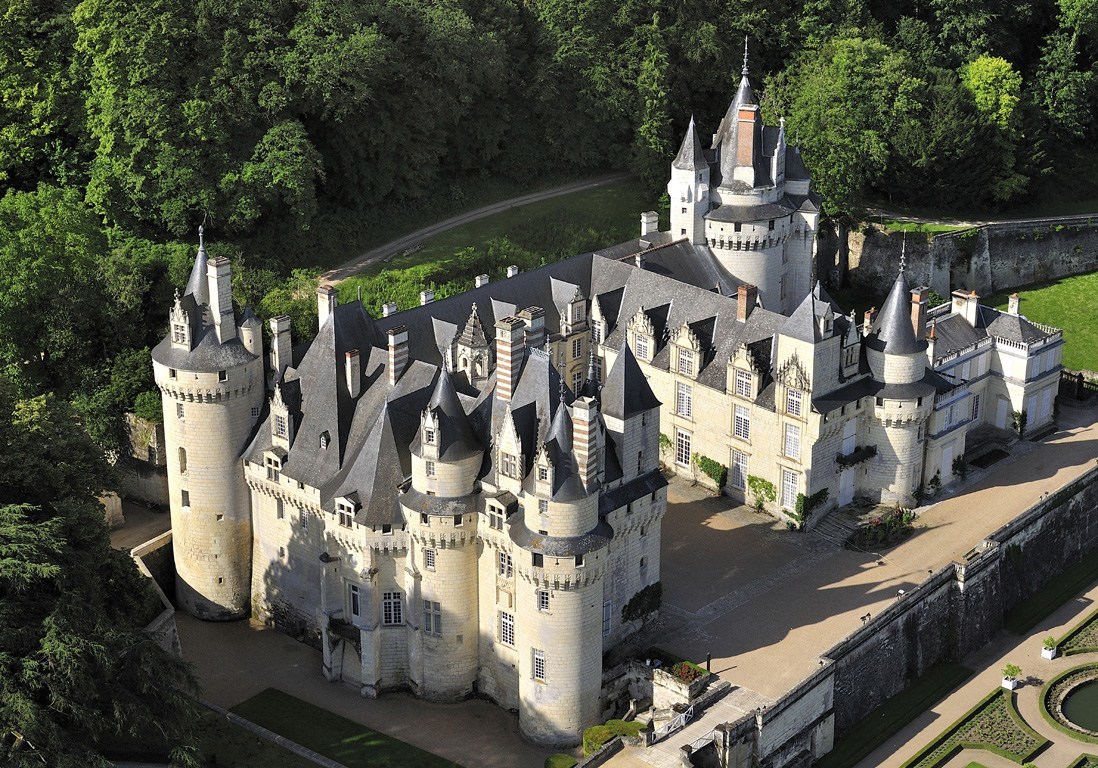 Замок Юссе (Château d’Ussé) .