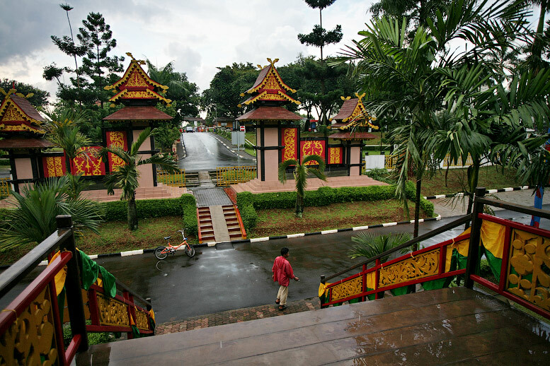 Парки индонезии