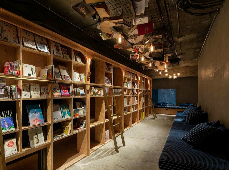 Bookstore-Themed Tokyo Hotel