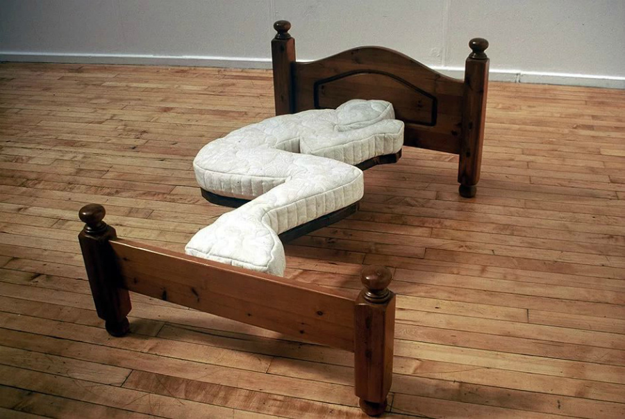 необычная кровать 